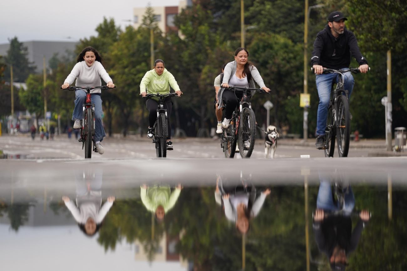 Ciclovía + (Ciclovía nocturna)
