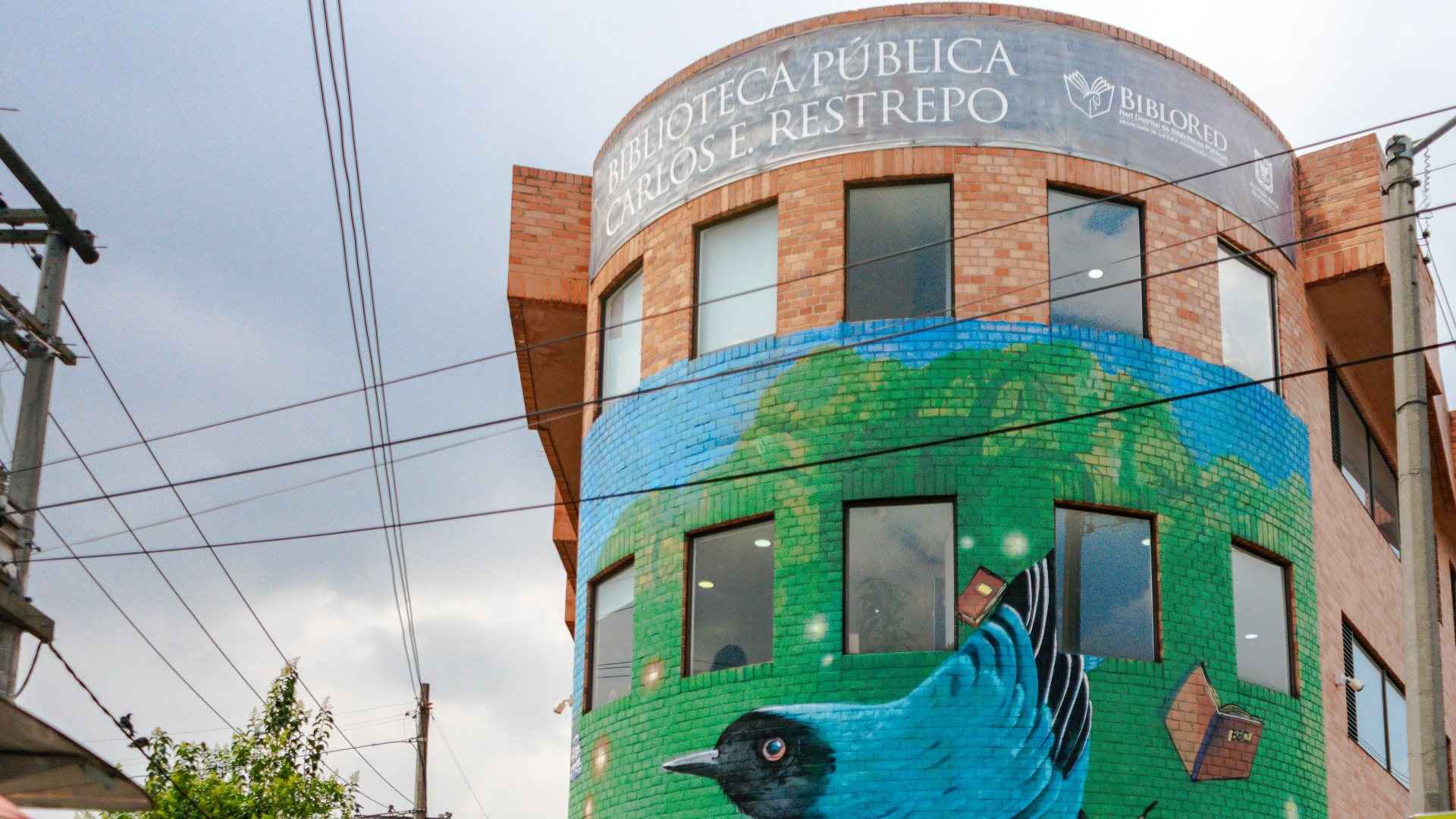 Biblioteca Pública Carlos E. Restrepo