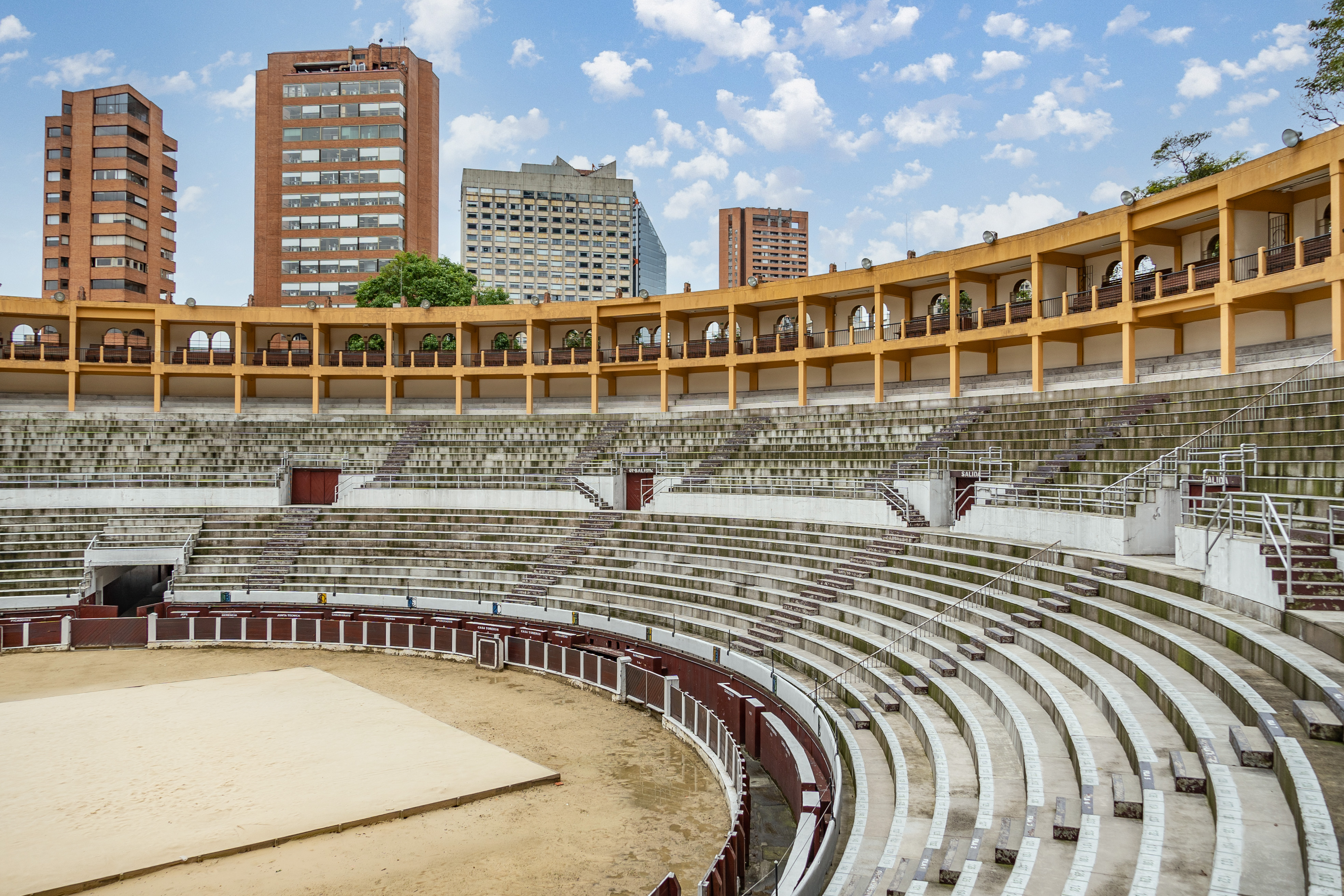 Plaza de Toros Santa María Penatf