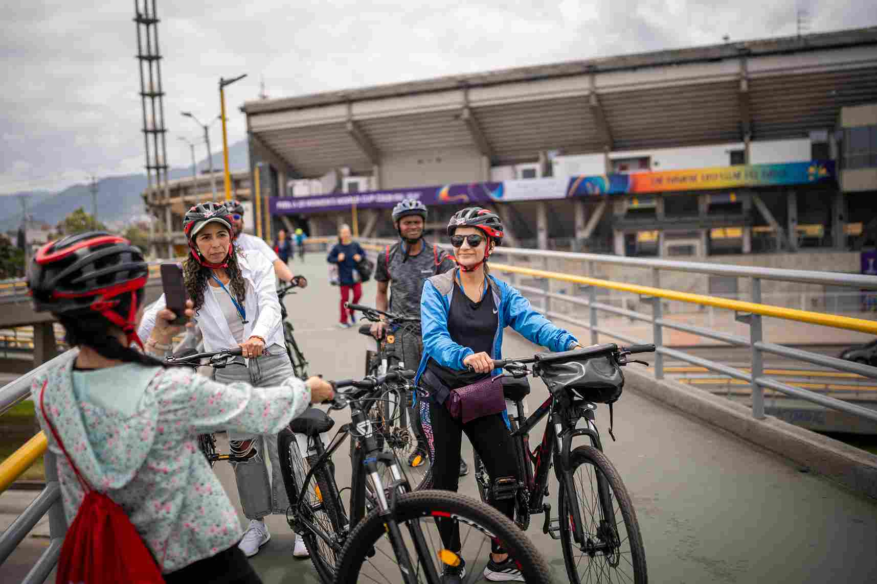 Conoce Bogotá sobre ruedas es un bicirrecorrido de Bogexplore. Foto: Cortesía de la agencia Bogexplore.