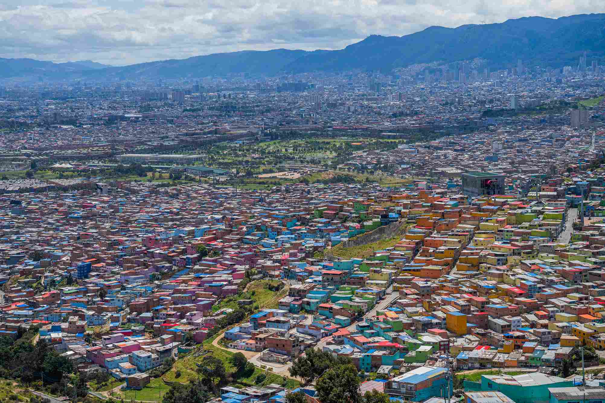 El Mirador del Paraíso en Ciudad&nbsp;Bolívar&nbsp;ofrece una de las vistas de&nbsp;360°&nbsp;más bellas de la ciudad. Foto:&nbsp;Carlos Viancha -&nbsp;IDT 