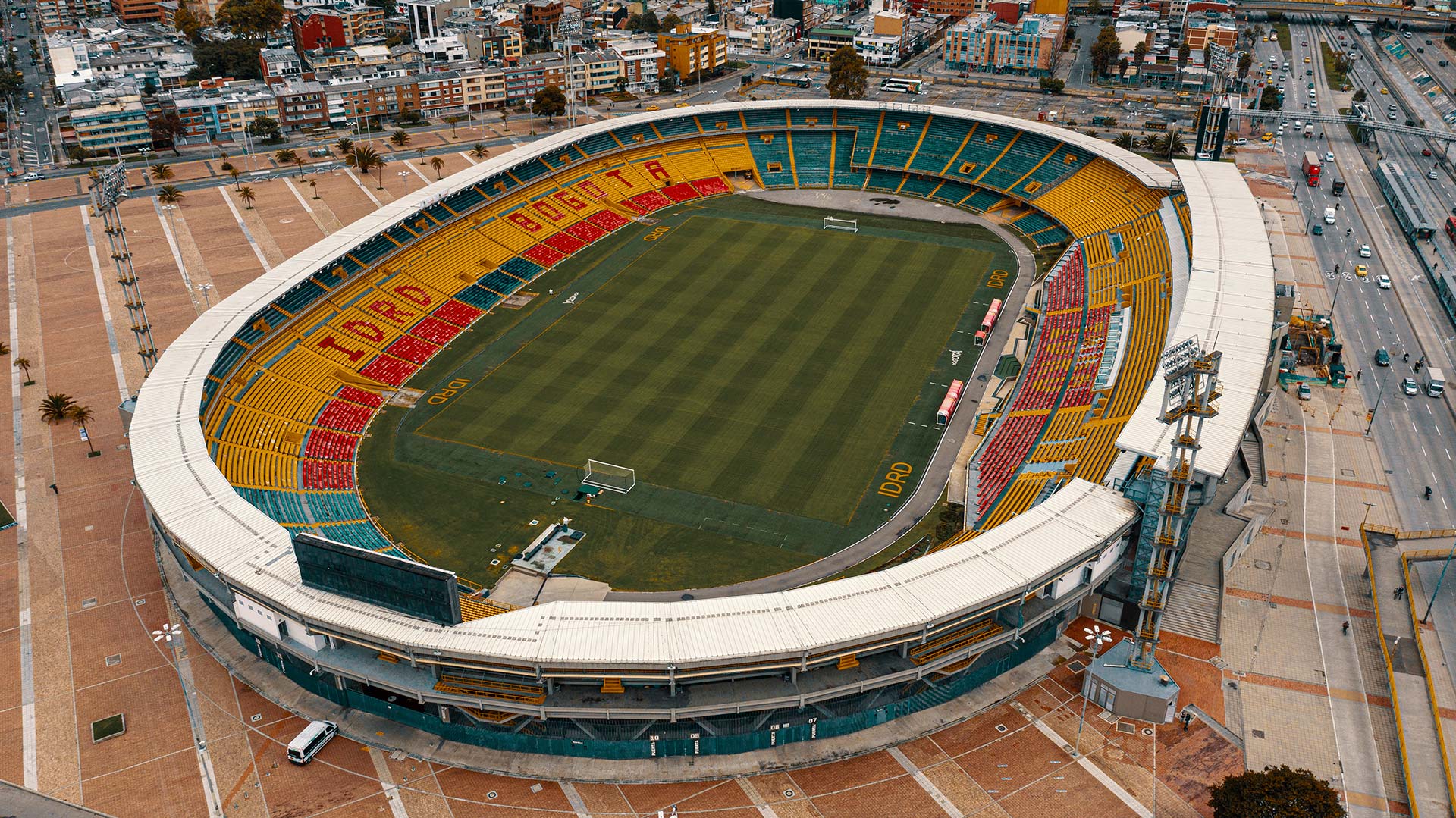 El estadio El Campín será el escenario de las selecciones mundiales que compiten por el triunfo de campeonas del mundo.