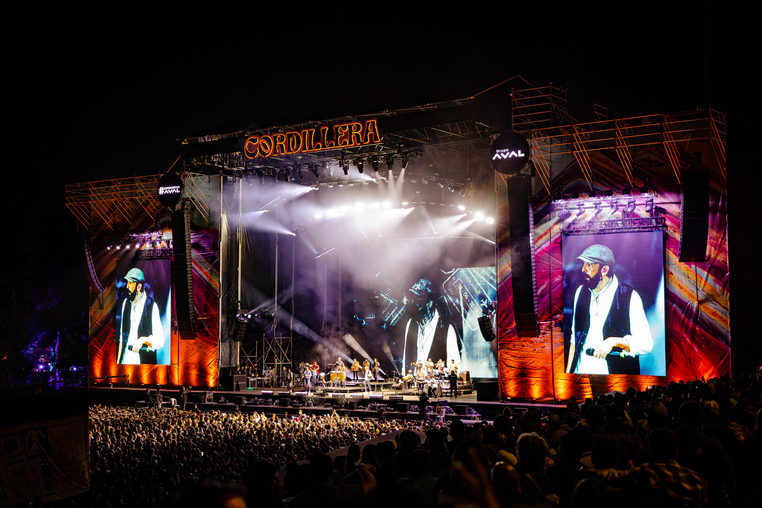 Juan Luis Guerra fue uno de los artistas invitados al Cordeillera 2024. Foto: Cortesía del evento.