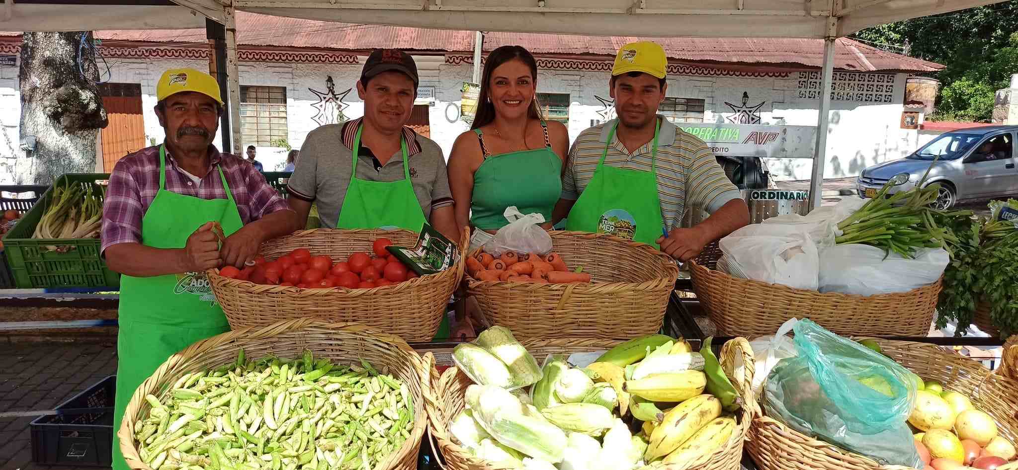 Mercados Campesinos Tenenses. Foto: Sabores de Cundinamarca - Archivo IDECUT.