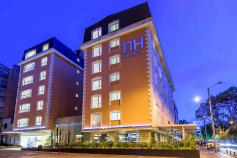 Hotel NH Pavillon