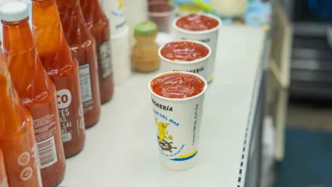 Preparaciones elaboradas diariamente con ingredientes de alta calidad para garantizar el sabor auténtico de la casa.