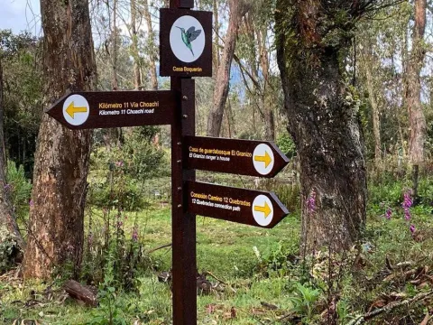 Kilómetro 11 and Doce Quebradas Trails