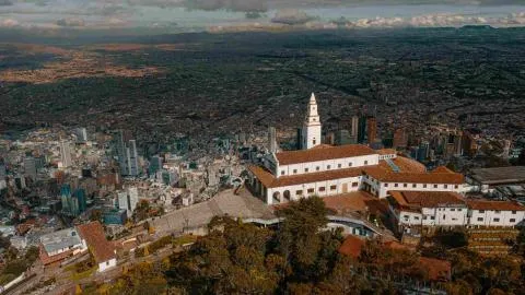 ¡El que peca y reza! Bogotá en la Semana Mayor es un motivo para todos los gustos