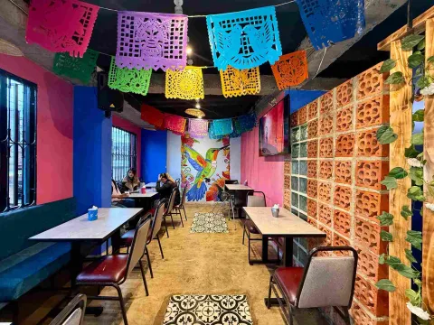 Don Bigotes Taquería