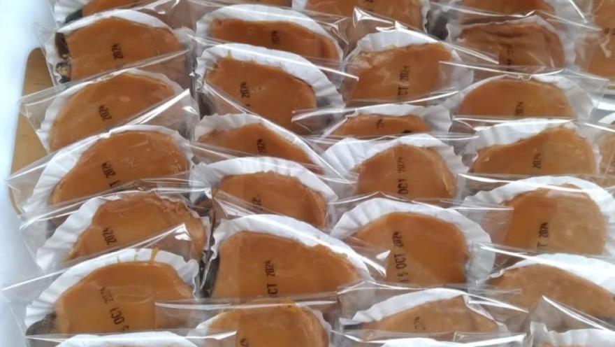 Paquete de brevas envueltas en bolsa plástica.