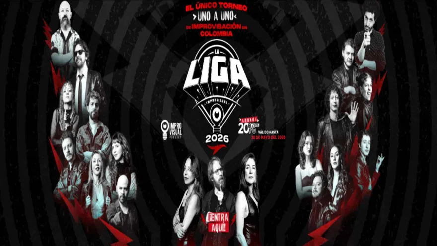 Un numeroso y animado grupo de personas posa de manera teatral y efusiva para promocionar esta divertida comedia.