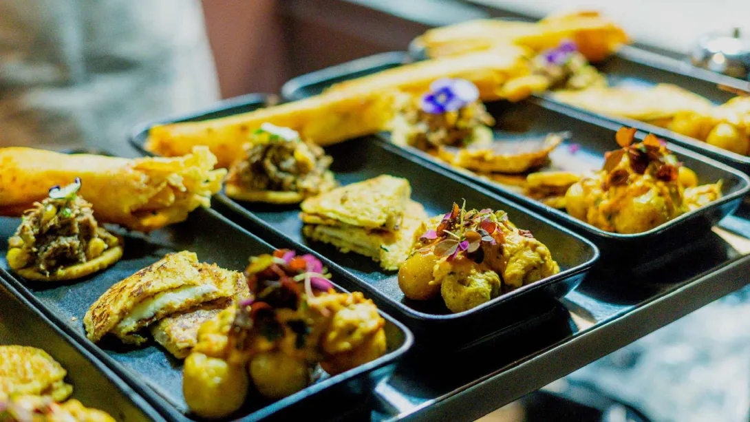 Diviértete en Bogotá: Plan Sabor Embajador con tejo, bolirana y cata gastronómica