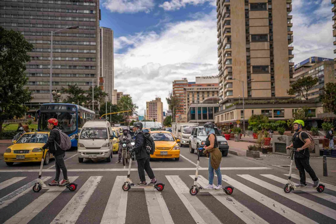 Conociendo Bogotá en scooters